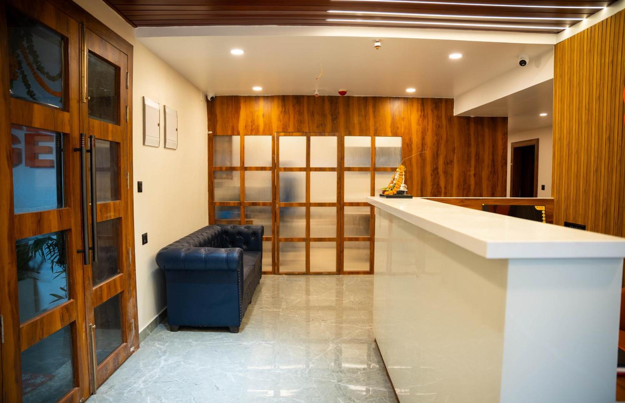 Hotel Orange 布巴内什瓦尔 外观 照片