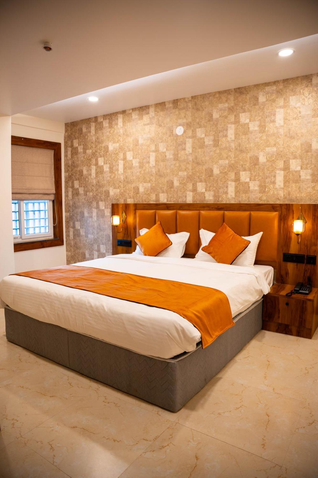 Hotel Orange 布巴内什瓦尔 外观 照片