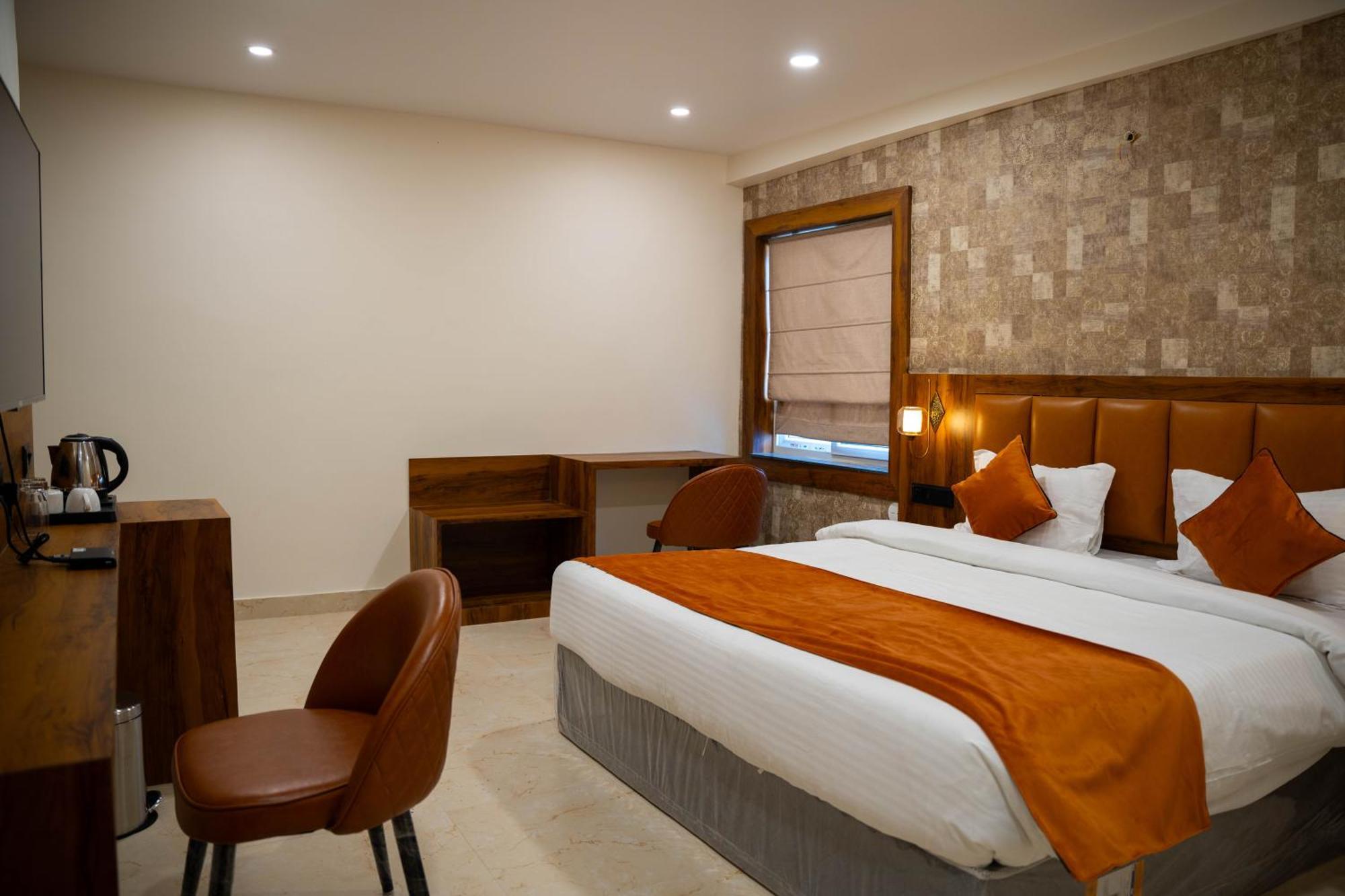 Hotel Orange 布巴内什瓦尔 外观 照片
