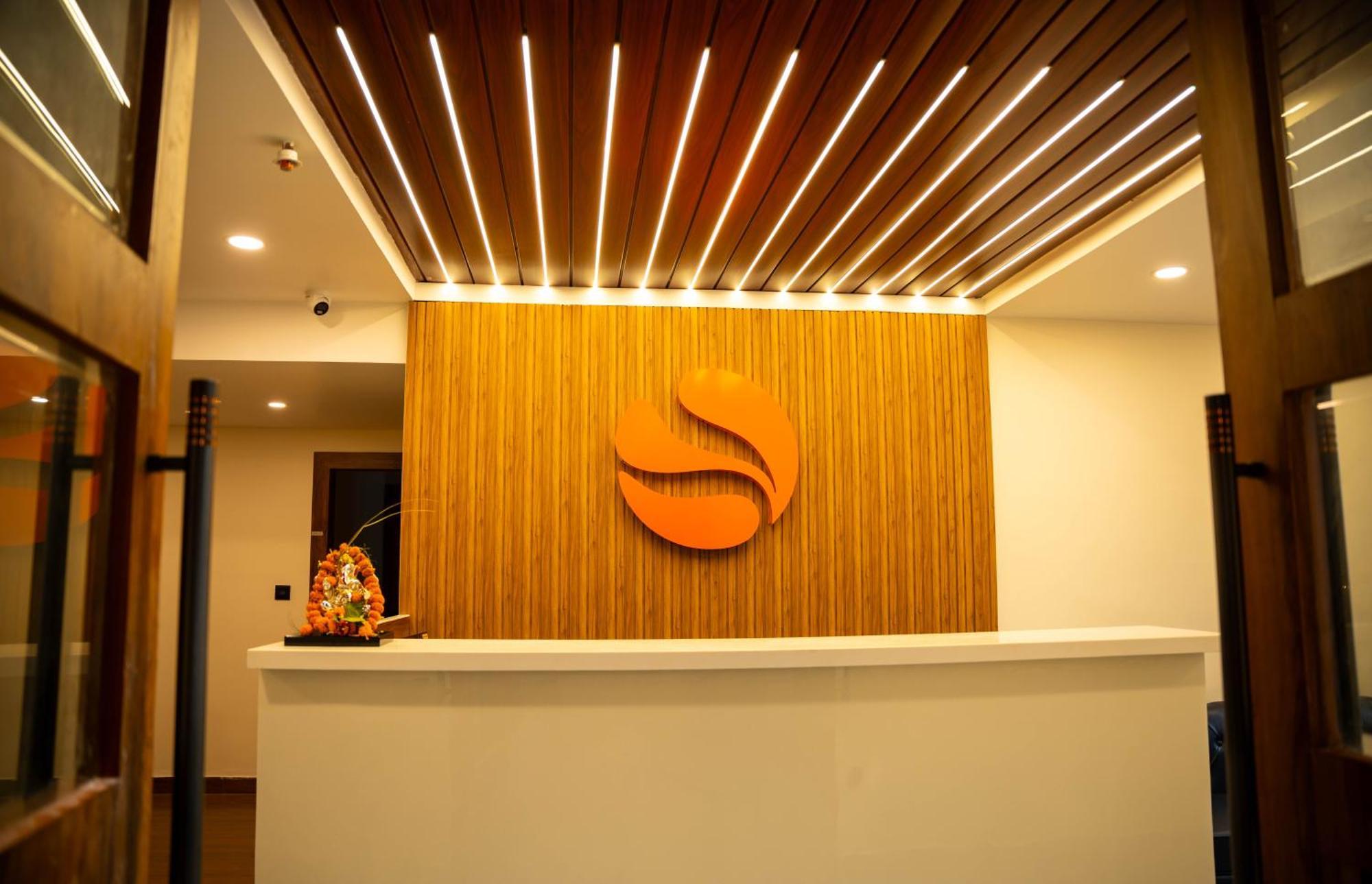 Hotel Orange 布巴内什瓦尔 外观 照片