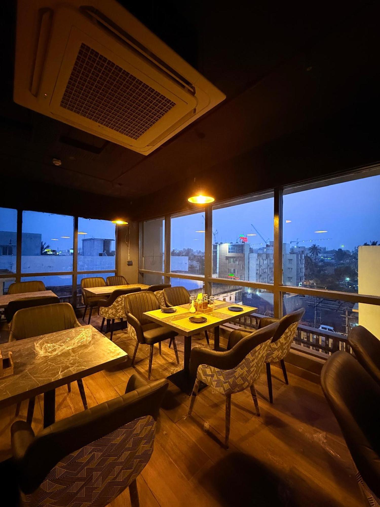 Hotel Orange 布巴内什瓦尔 外观 照片